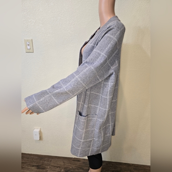 Tahari Cardigan Womens 2x Gray Plaid Open Front Soft Pockets Longline - Picture 10 of 11